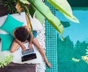 erreichbarkeit-im-job-arbeitszeit-ruhezeit-urlaub