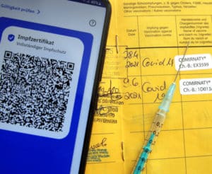 impfzertifikat-fälschung-kündigung-strafbar