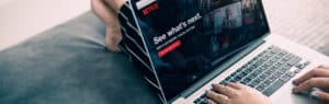 Netflix Startbildschirm auf einem Laptop