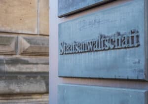 Schriftzug Staatsanwaltschaft am Gebäude